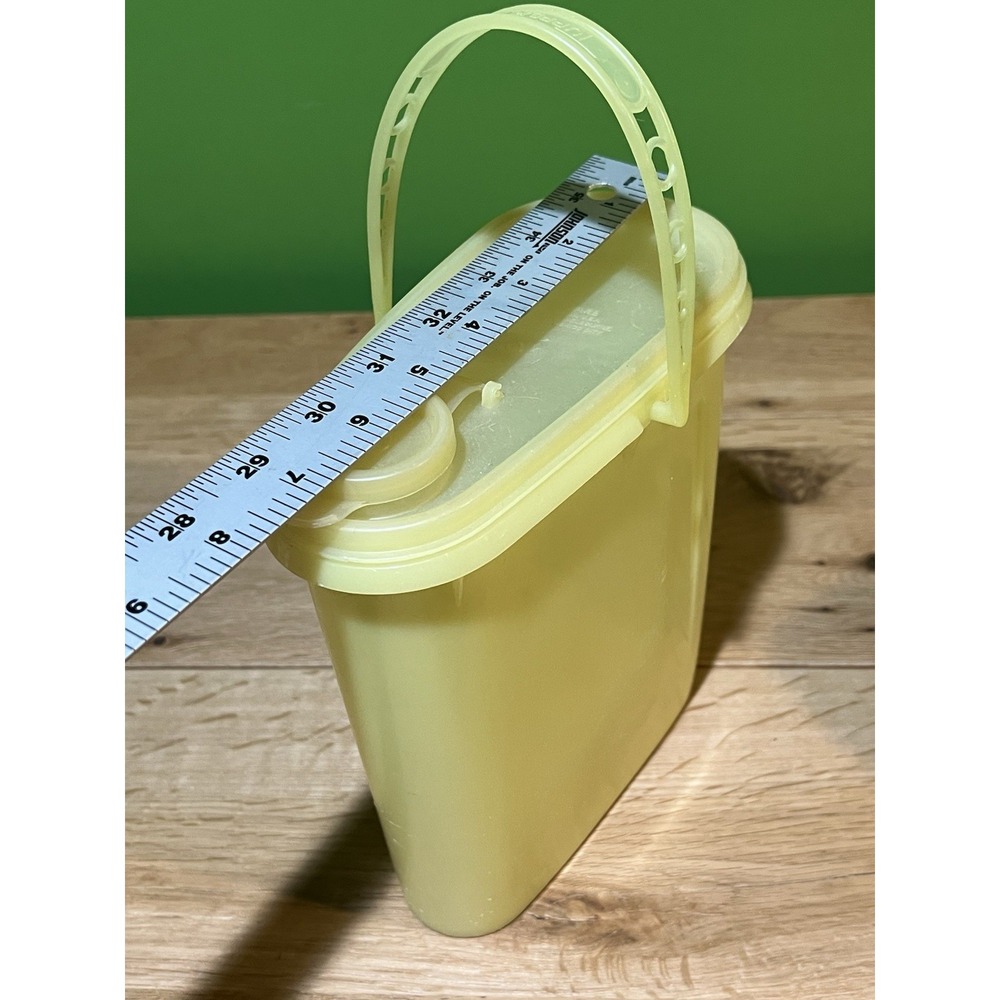 Tupperware Pour Pitcher, Shelf Saver 1243 & Servalier 4 Pieces w/lids Yellow Vtg - Picture 3 of 10